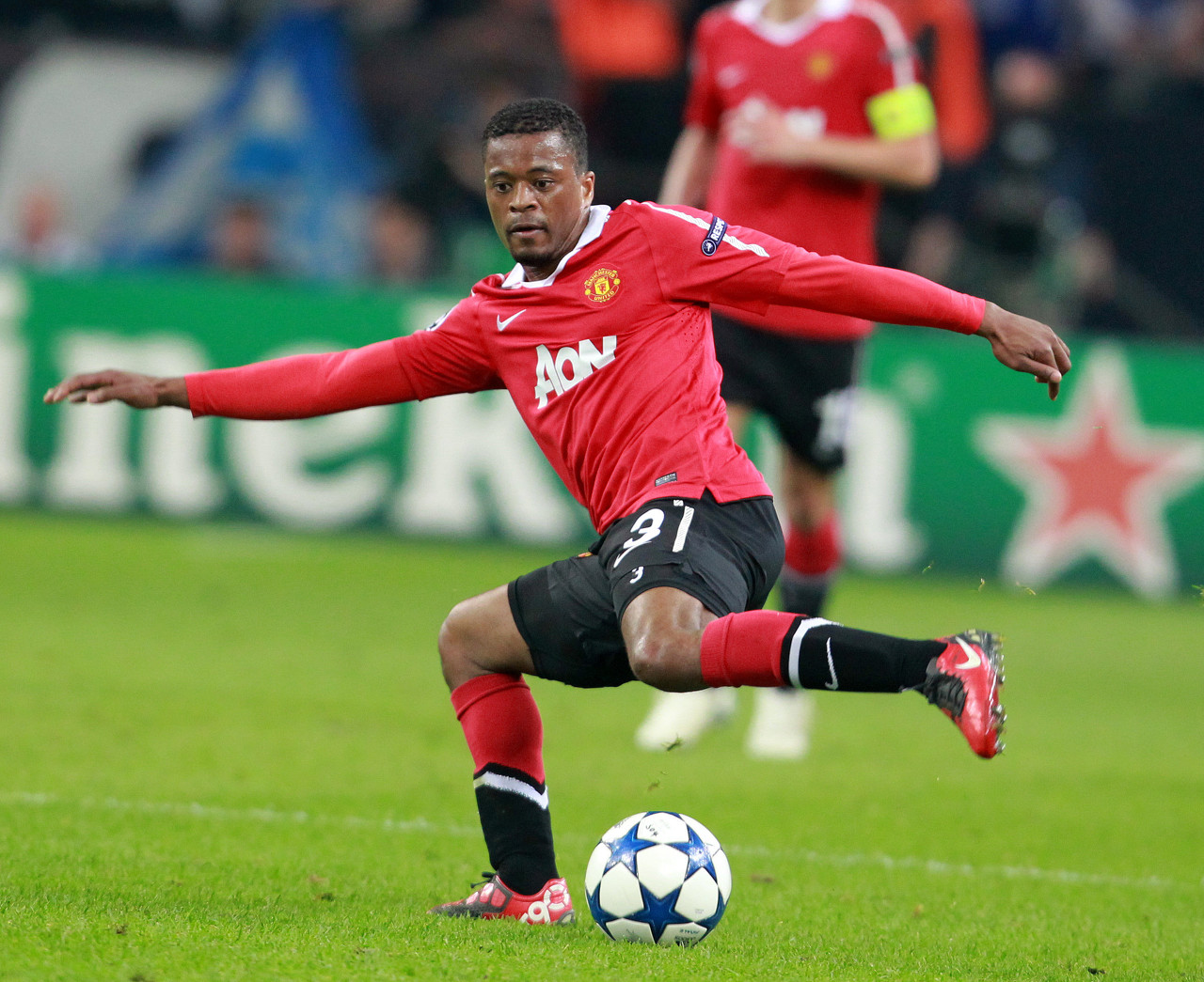 官方：阿森纳小将查理-帕蒂诺加盟拉科鲁尼亚，签约至2028年