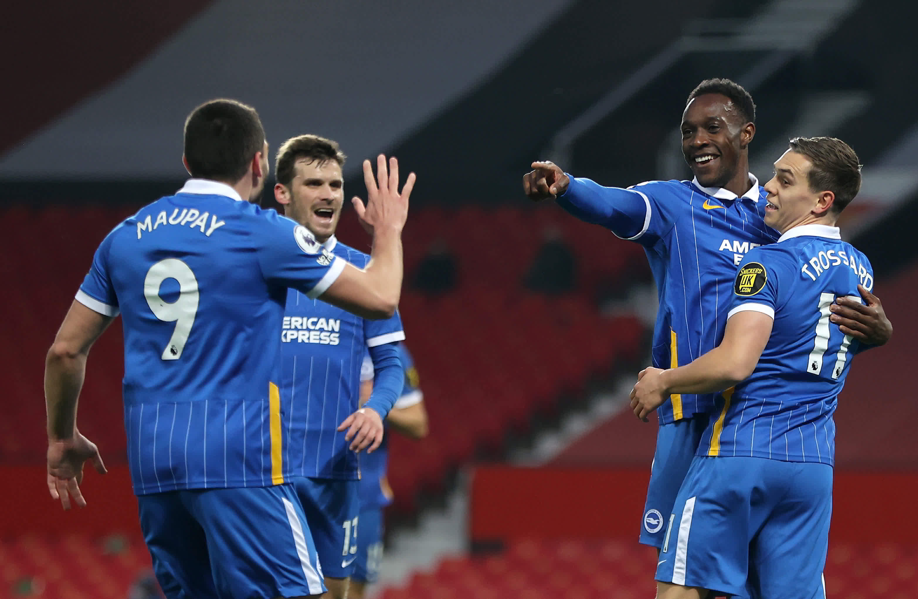 现出令人印 现出令人印